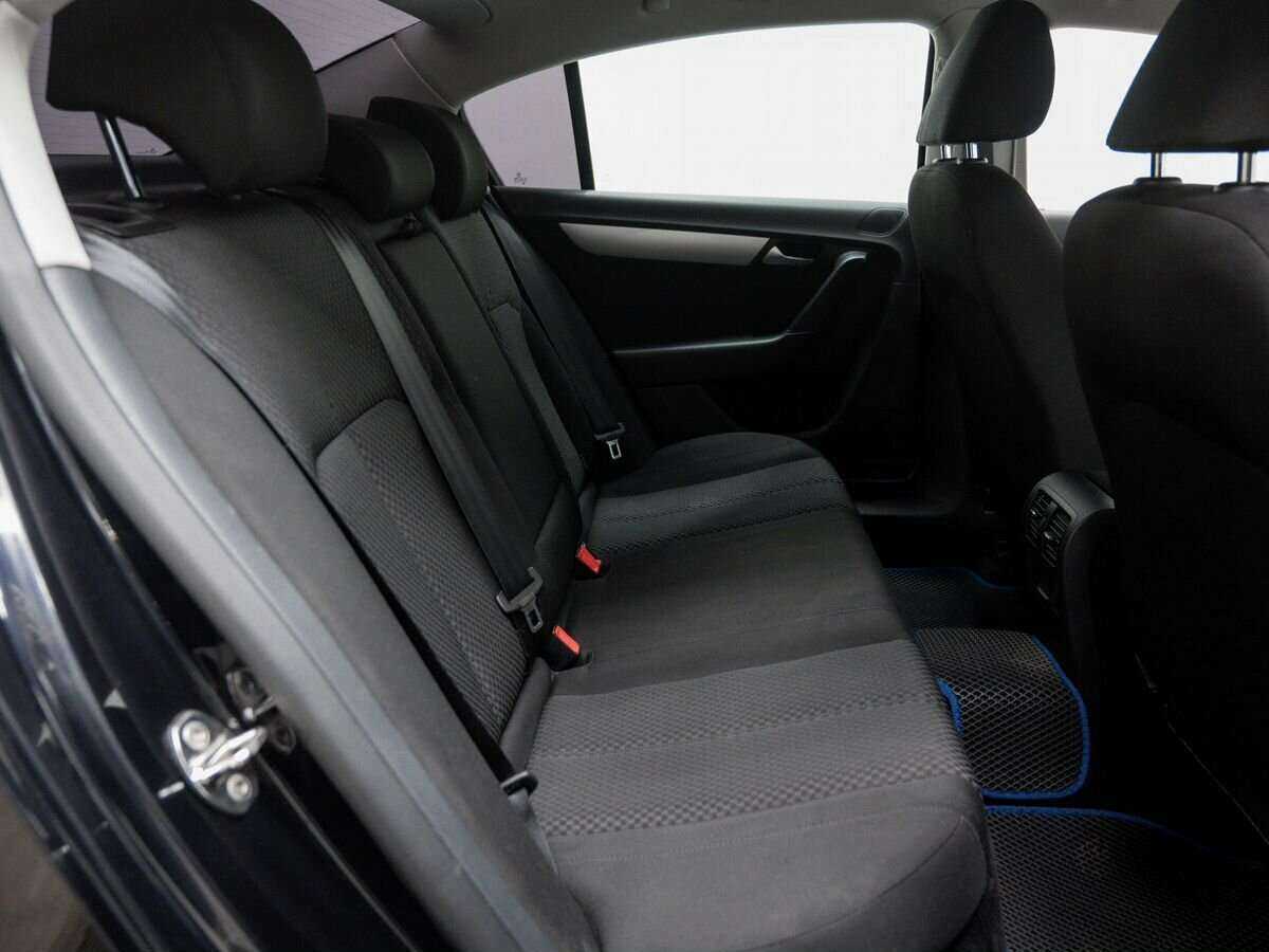 Volkswagen Passat 2011 года с пробегом. Фото: #18