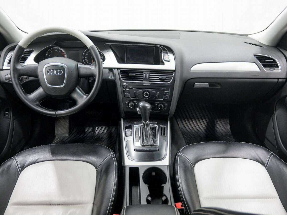 Audi A4 2010 года с пробегом. Фото: #9