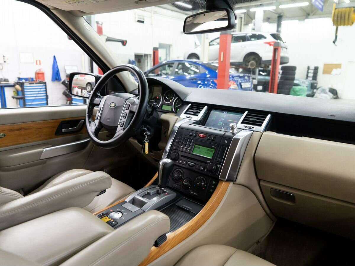 Land Rover Range Rover Sport 2008 года с пробегом. Фото: #15