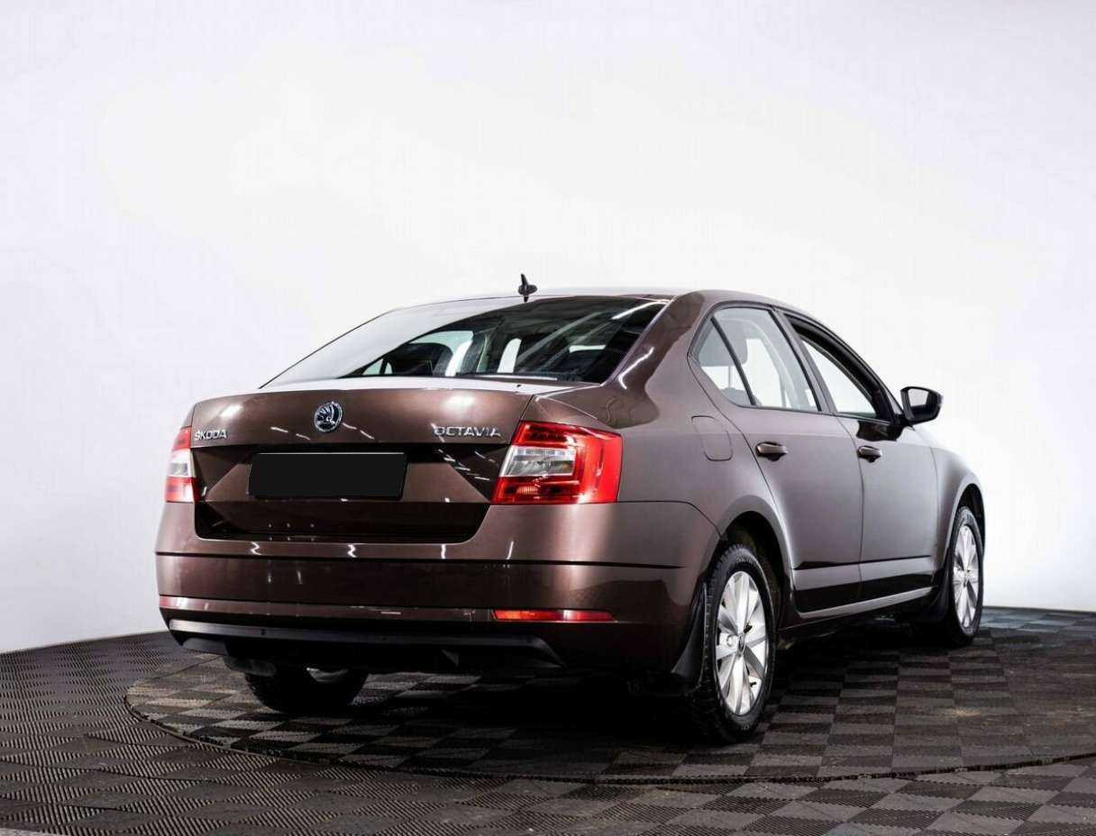 Б/У Шкода Октавия 2017 года. Фото: #5