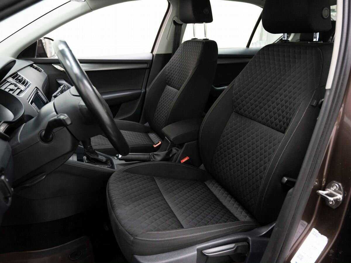 Б/У Шкода Октавия 2017 года. Фото: #7