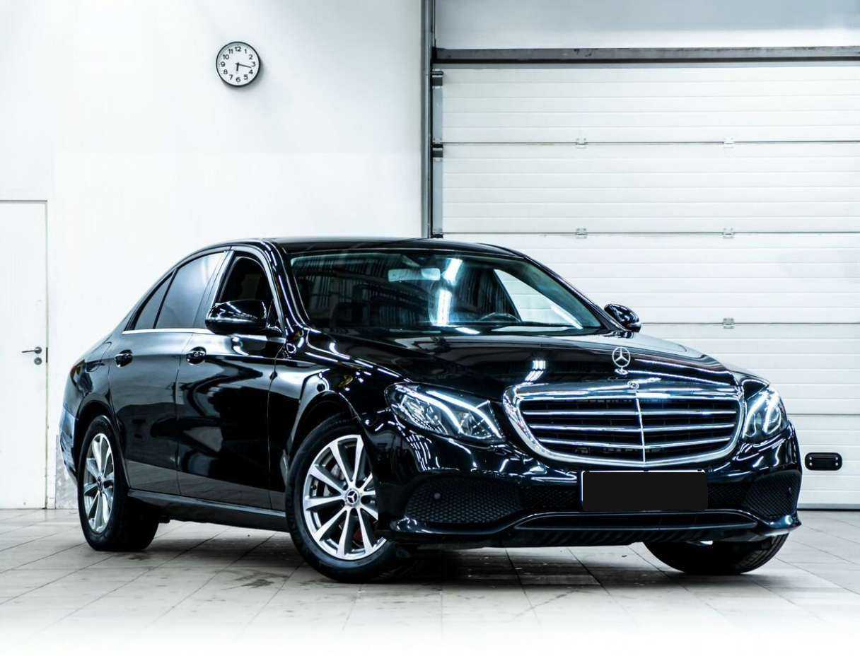 Mercedes-Benz E-Класс 2019 года с пробегом. Фото: #2