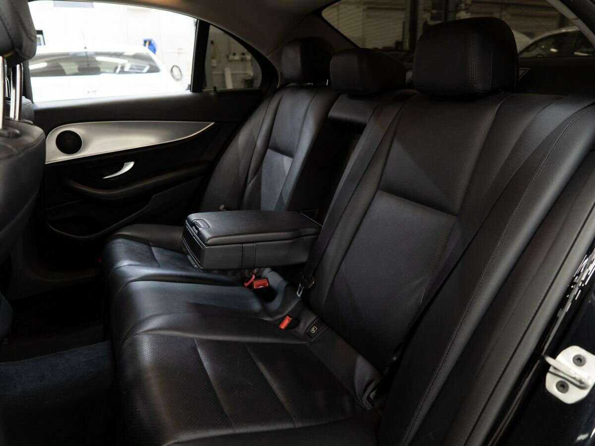 Mercedes-Benz E-Класс 2019 года с пробегом. Фото: #8