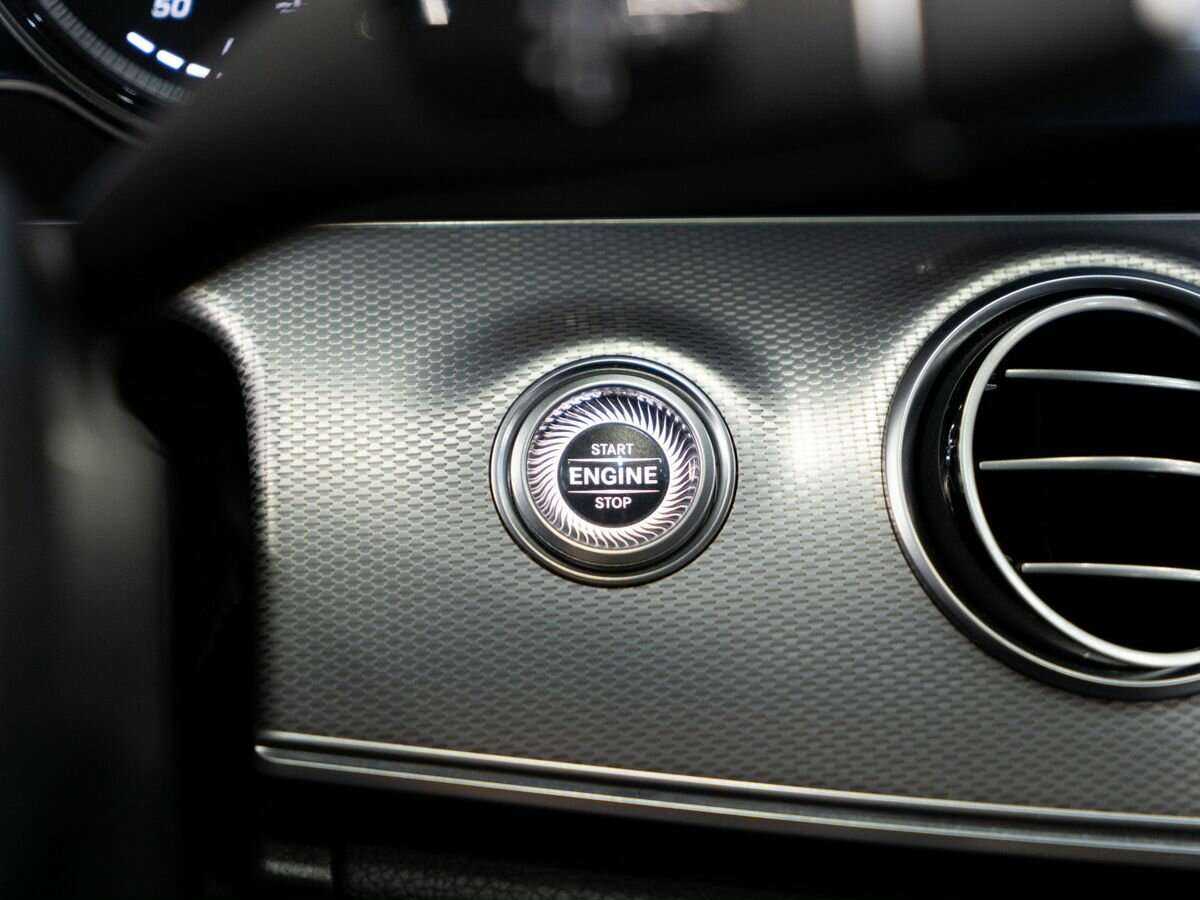 Mercedes-Benz E-Класс 2019 года с пробегом. Фото: #12
