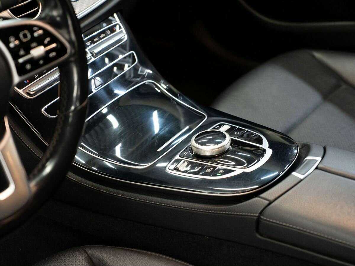 Mercedes-Benz E-Класс 2019 года с пробегом. Фото: #14