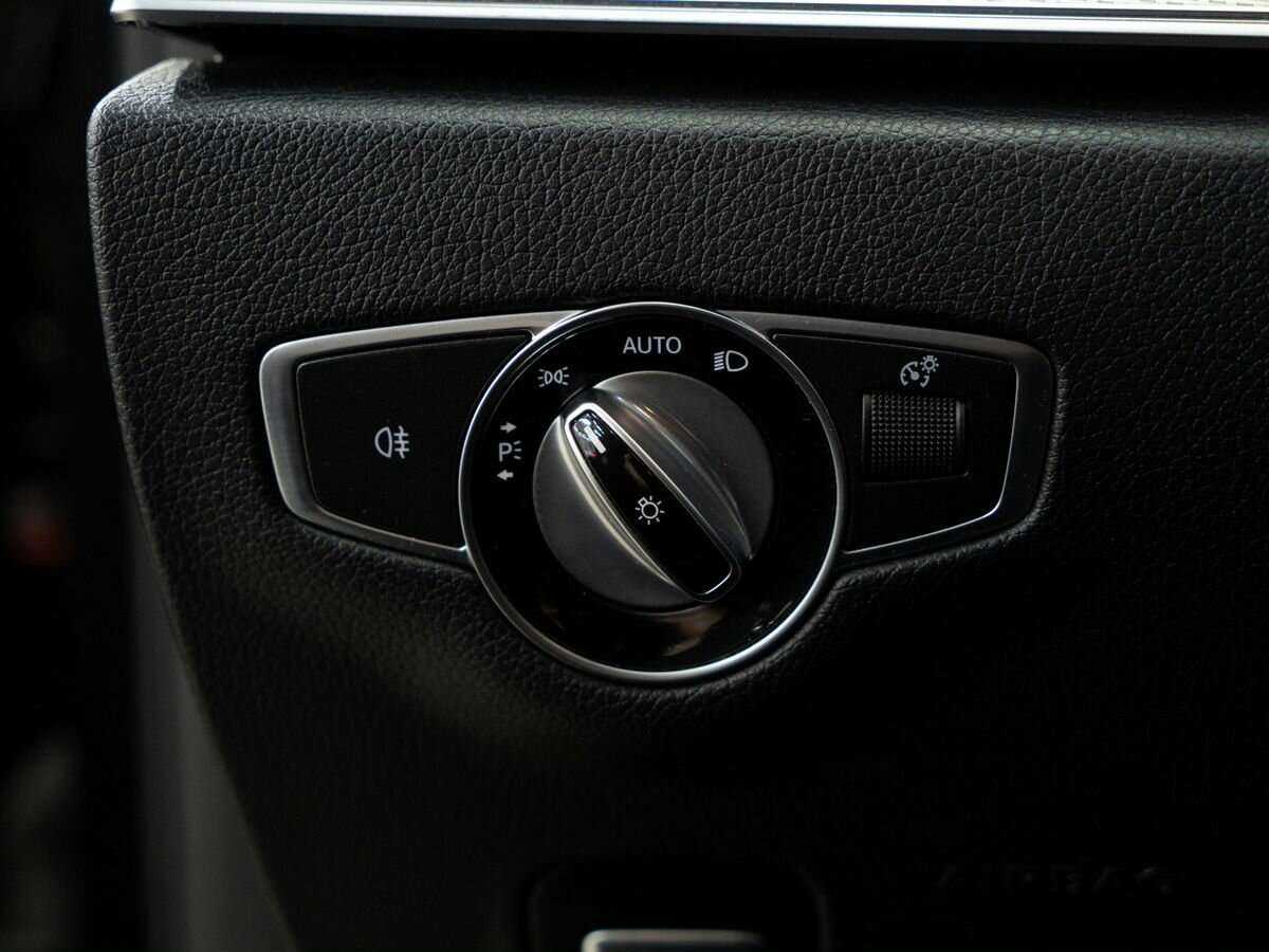 Mercedes-Benz E-Класс 2019 года с пробегом. Фото: #20