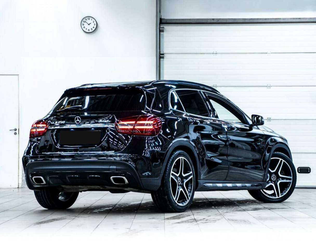 Mercedes-Benz GLA 2017 года с пробегом. Фото: #3