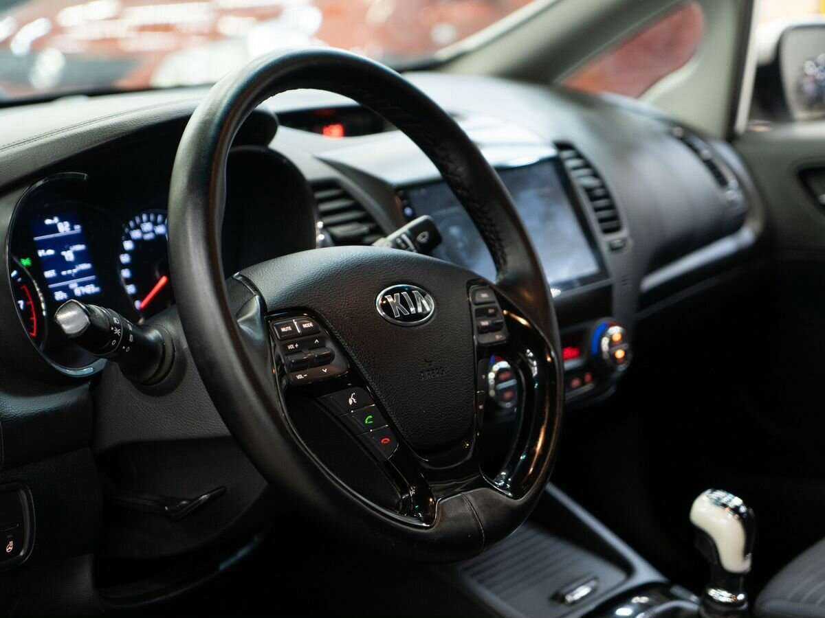 Б/У Киа Церато 2017 года. Фото: #4