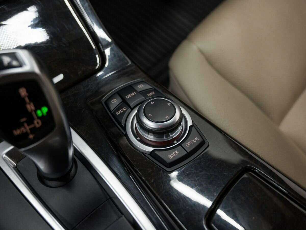 BMW 5 серии 2011 года с пробегом. Фото: #20