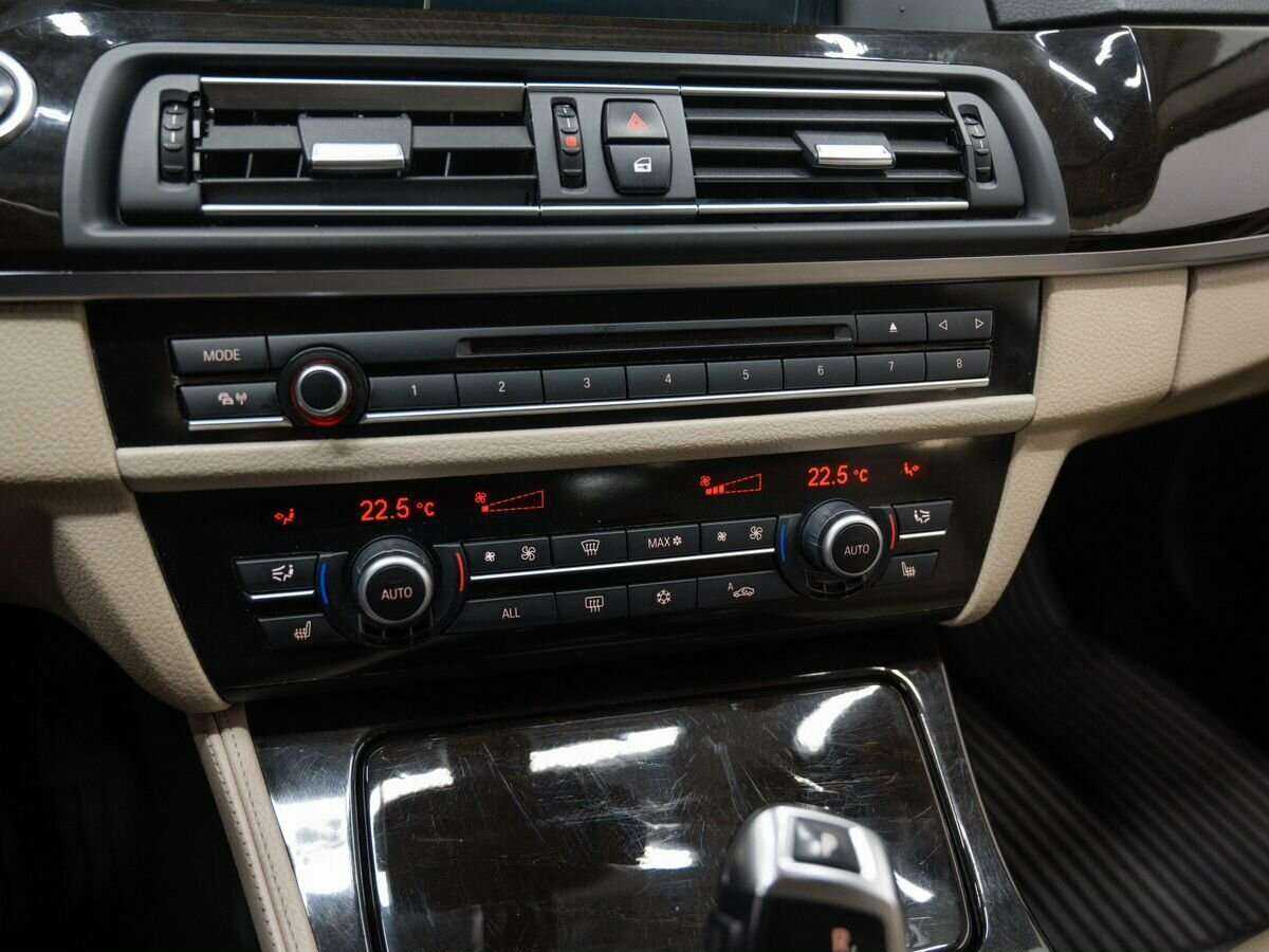 BMW 5 серии 2011 года с пробегом. Фото: #21