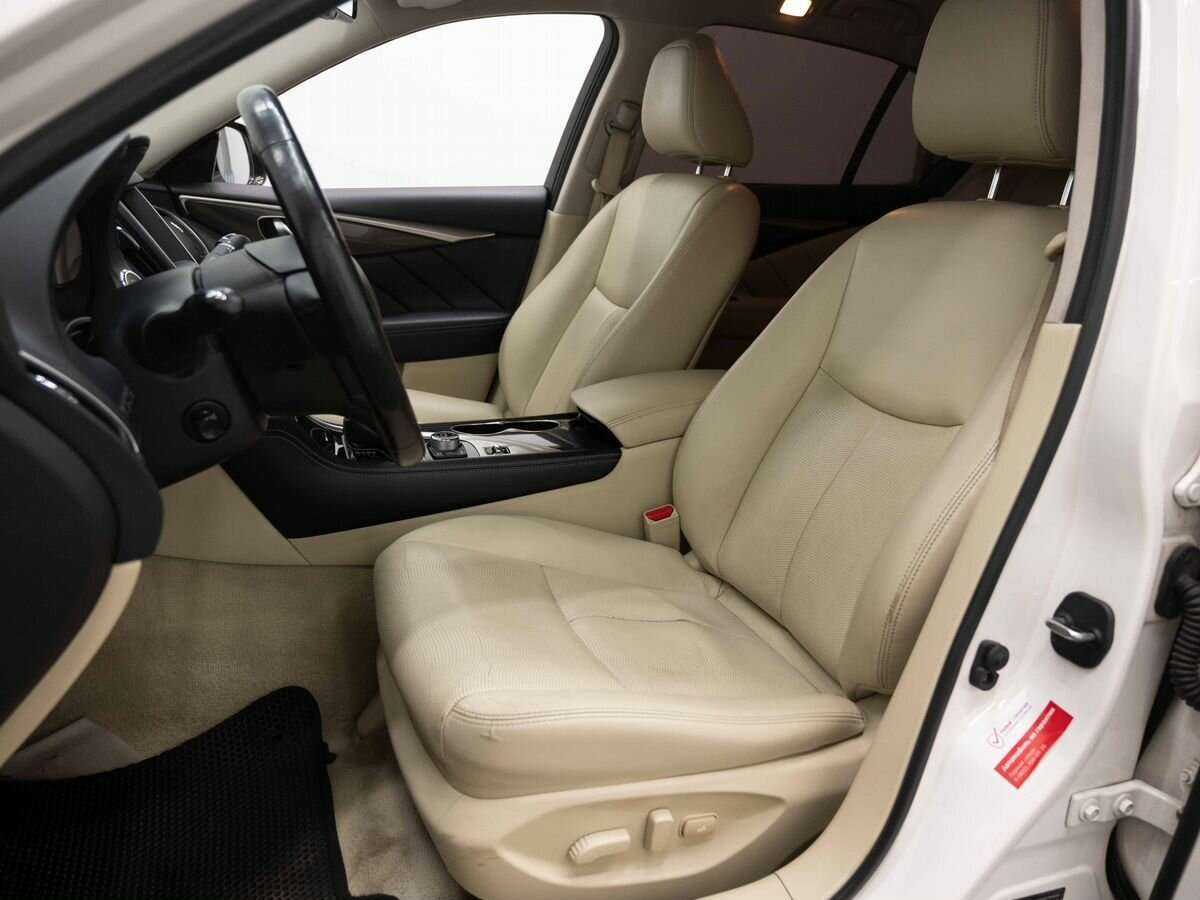 Infiniti Q50 2015 года с пробегом. Фото: #3