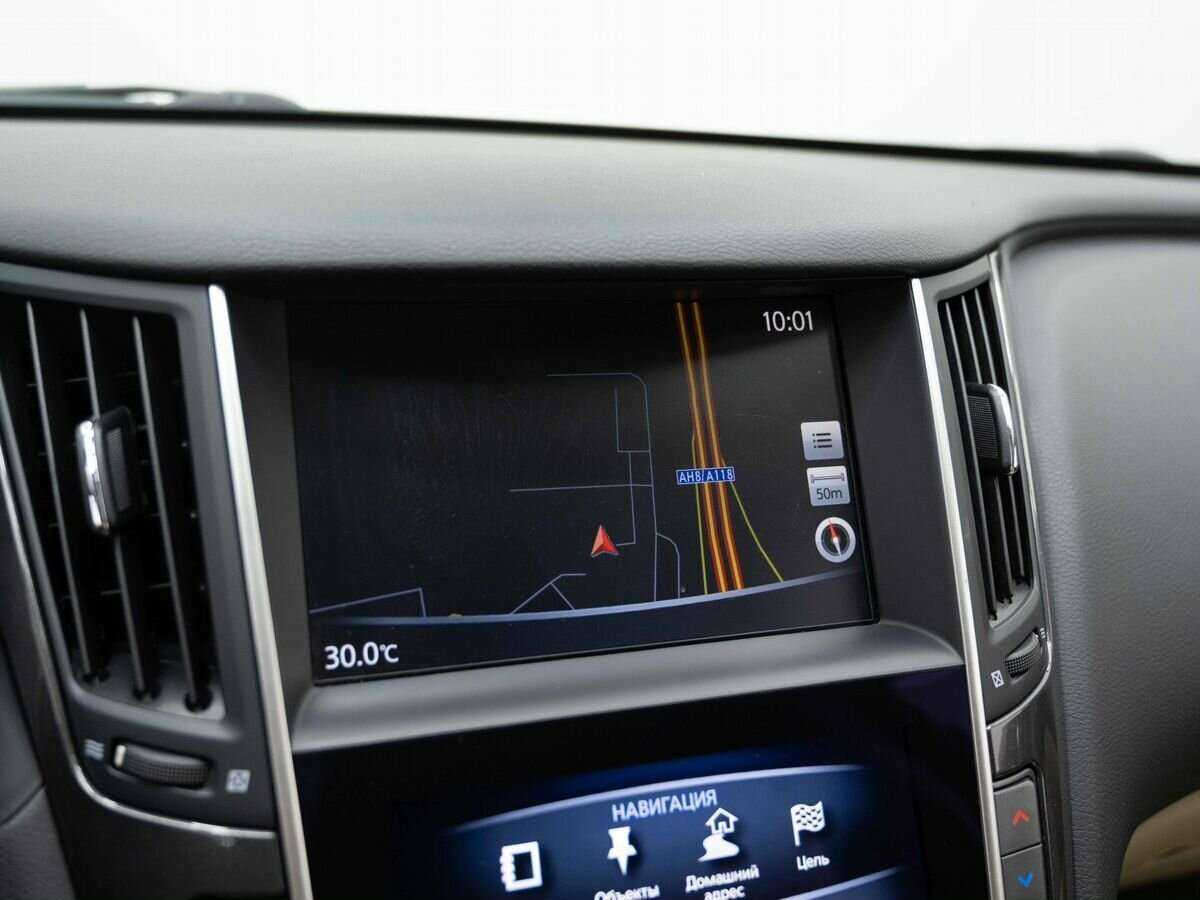 Infiniti Q50 2015 года с пробегом. Фото: #18