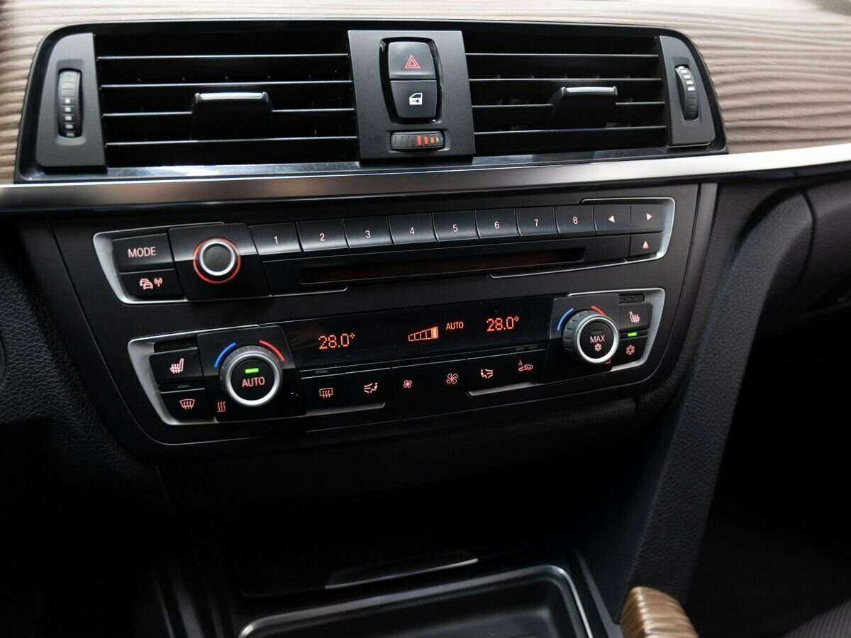 BMW 3 серии 2012 года с пробегом. Фото: #15