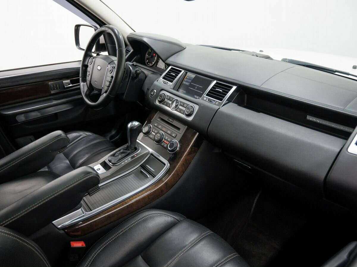 Land Rover Range Rover Sport 2010 года с пробегом. Фото: #4