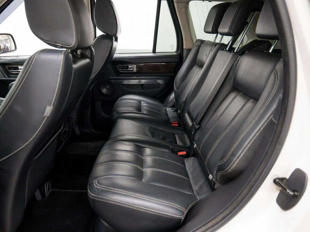 Land Rover Range Rover Sport 2010 года с пробегом. Фото: #9