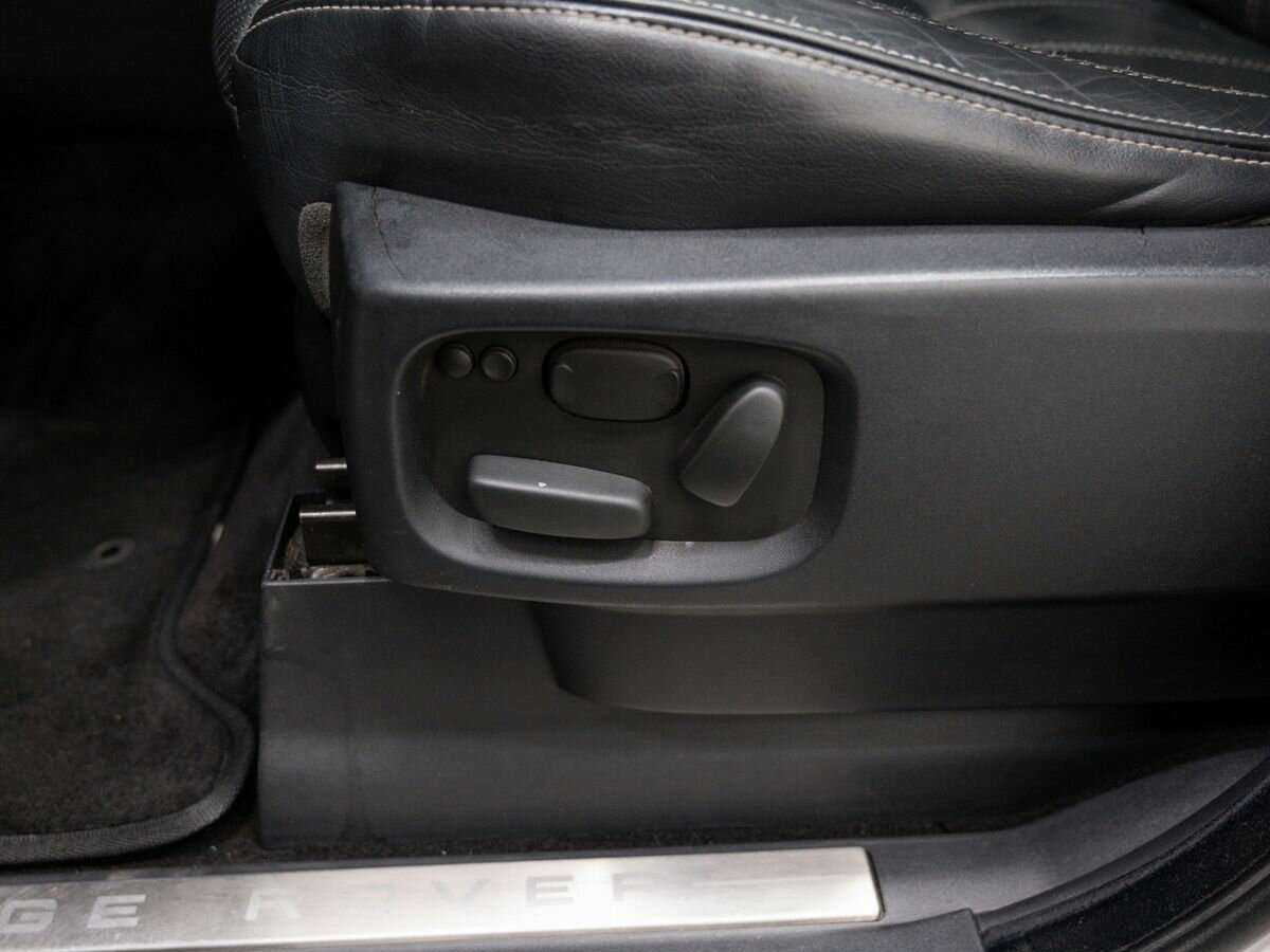 Land Rover Range Rover Sport 2010 года с пробегом. Фото: #16