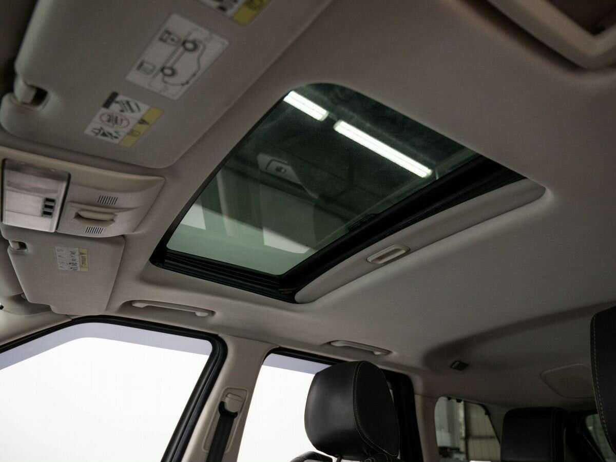 Land Rover Range Rover Sport 2010 года с пробегом. Фото: #17