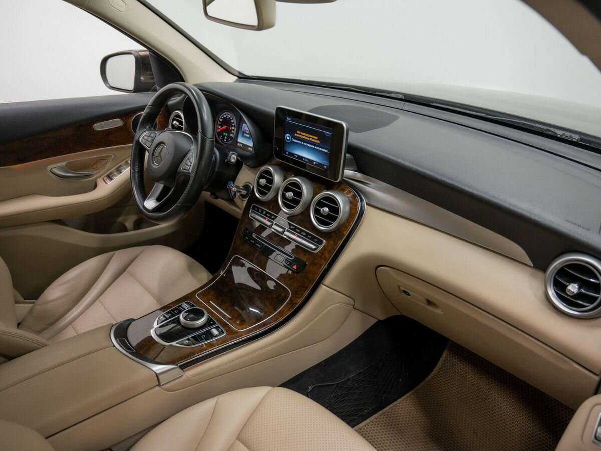Mercedes-Benz GLC 2015 года с пробегом. Фото: #3