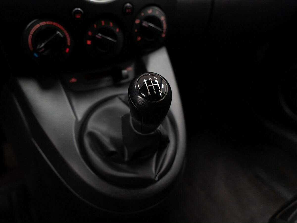 Mazda 2 2008 года с пробегом. Фото: #14