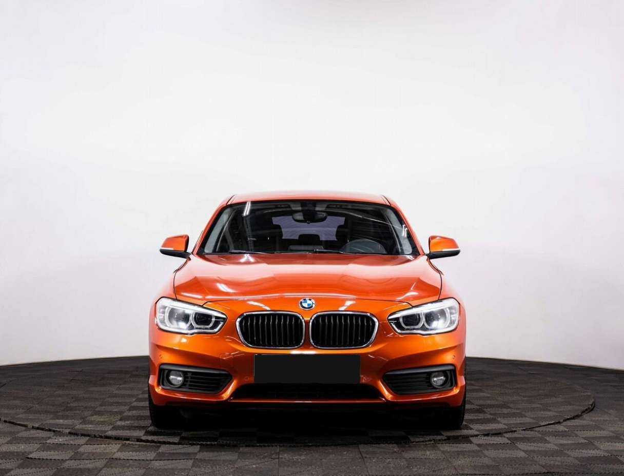 BMW 1 серии 2017 года с пробегом. Фото: #1