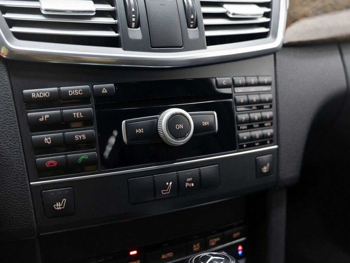 Mercedes-Benz E-Класс 2010 года с пробегом. Фото: #13