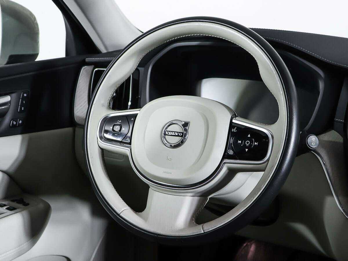 Volvo XC60 2021 года с пробегом. Фото: #14