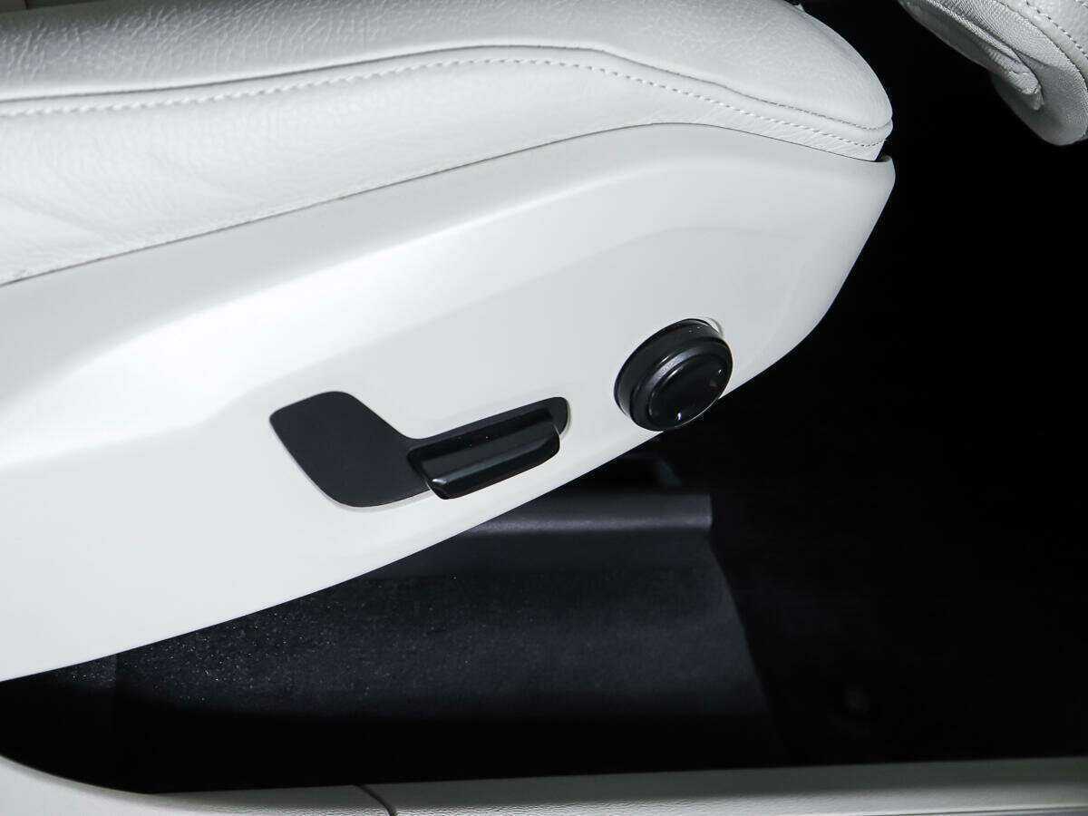 Volvo XC60 2021 года с пробегом. Фото: #15