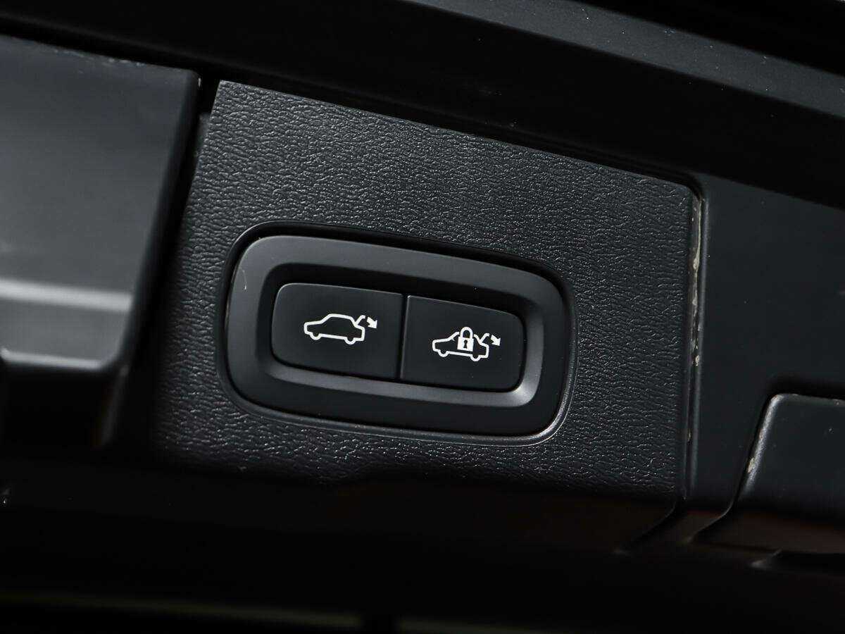 Volvo XC60 2021 года с пробегом. Фото: #20