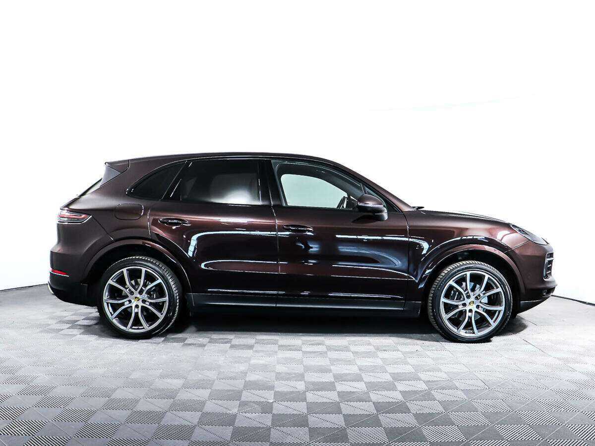 Porsche Cayenne 2018 года с пробегом. Фото: #3