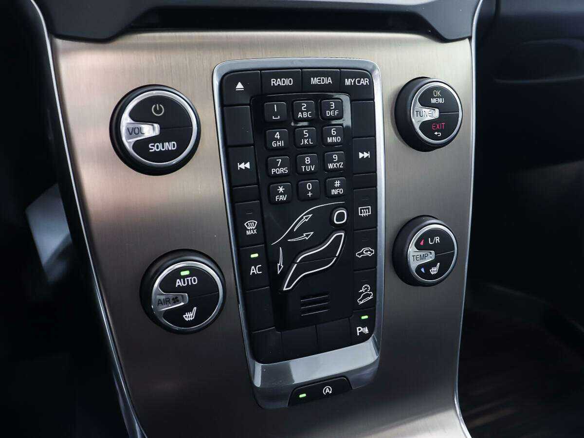 Volvo V40 Cross Country 2013 года с пробегом. Фото: #17