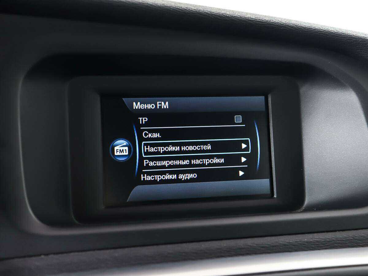 Volvo V40 Cross Country 2013 года с пробегом. Фото: #18