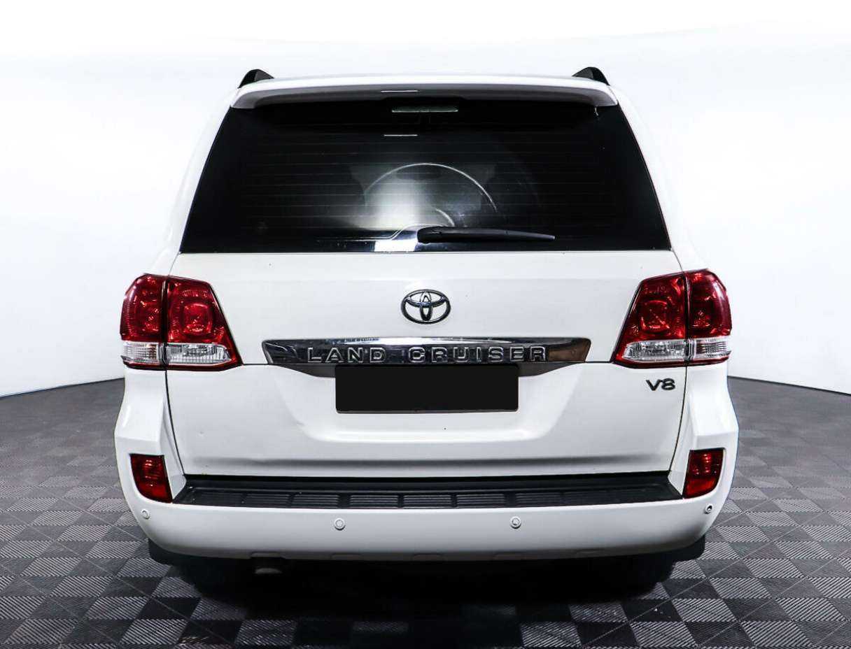 Toyota Land Cruiser 2010 года с пробегом. Фото: #5