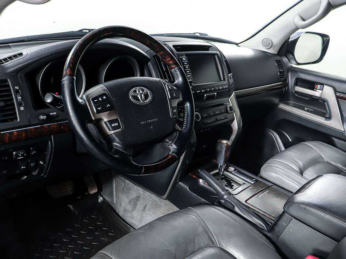 Toyota Land Cruiser 2010 года с пробегом. Фото: #12