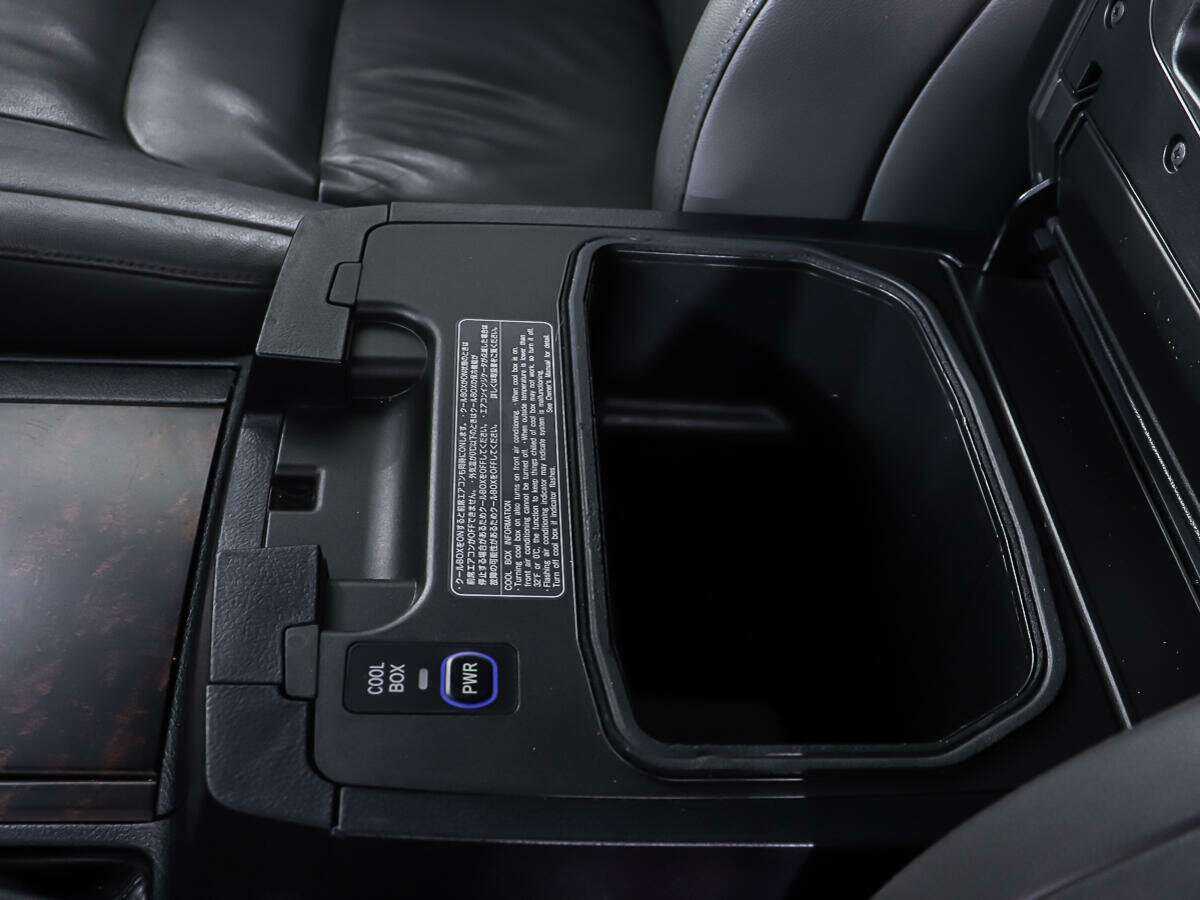 Toyota Land Cruiser 2010 года с пробегом. Фото: #19