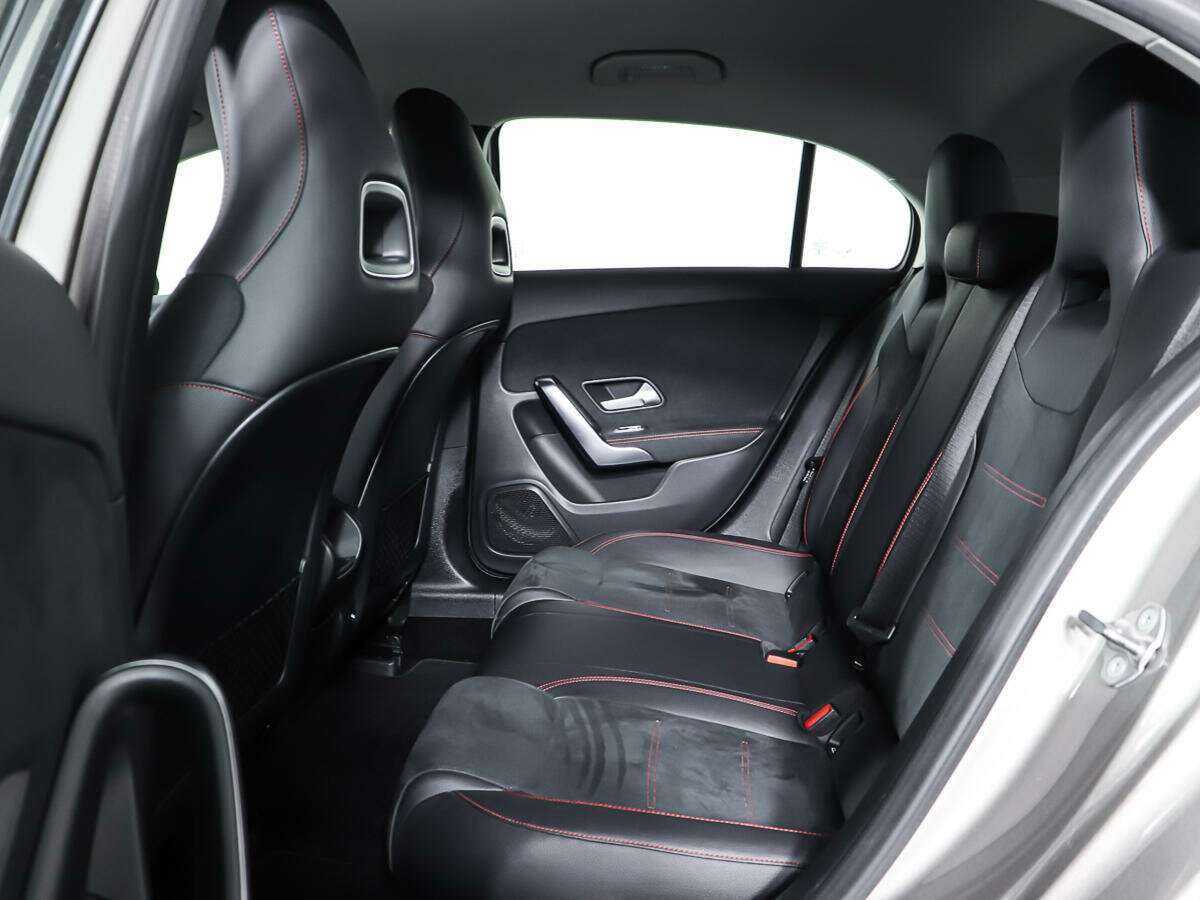 Mercedes-Benz A-Класс 2019 года с пробегом. Фото: #9