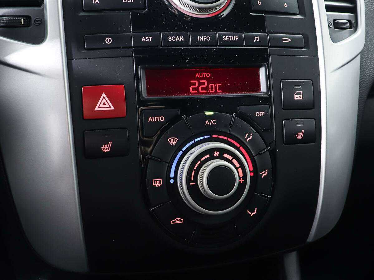 Kia Venga 2011 года с пробегом. Фото: #18