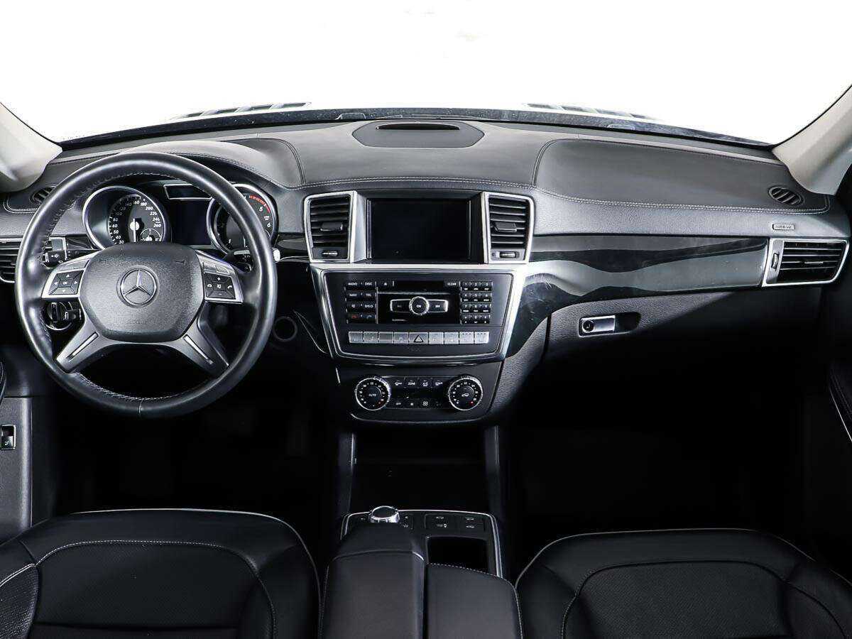 Mercedes-Benz GL-Класс 2013 года с пробегом. Фото: #11