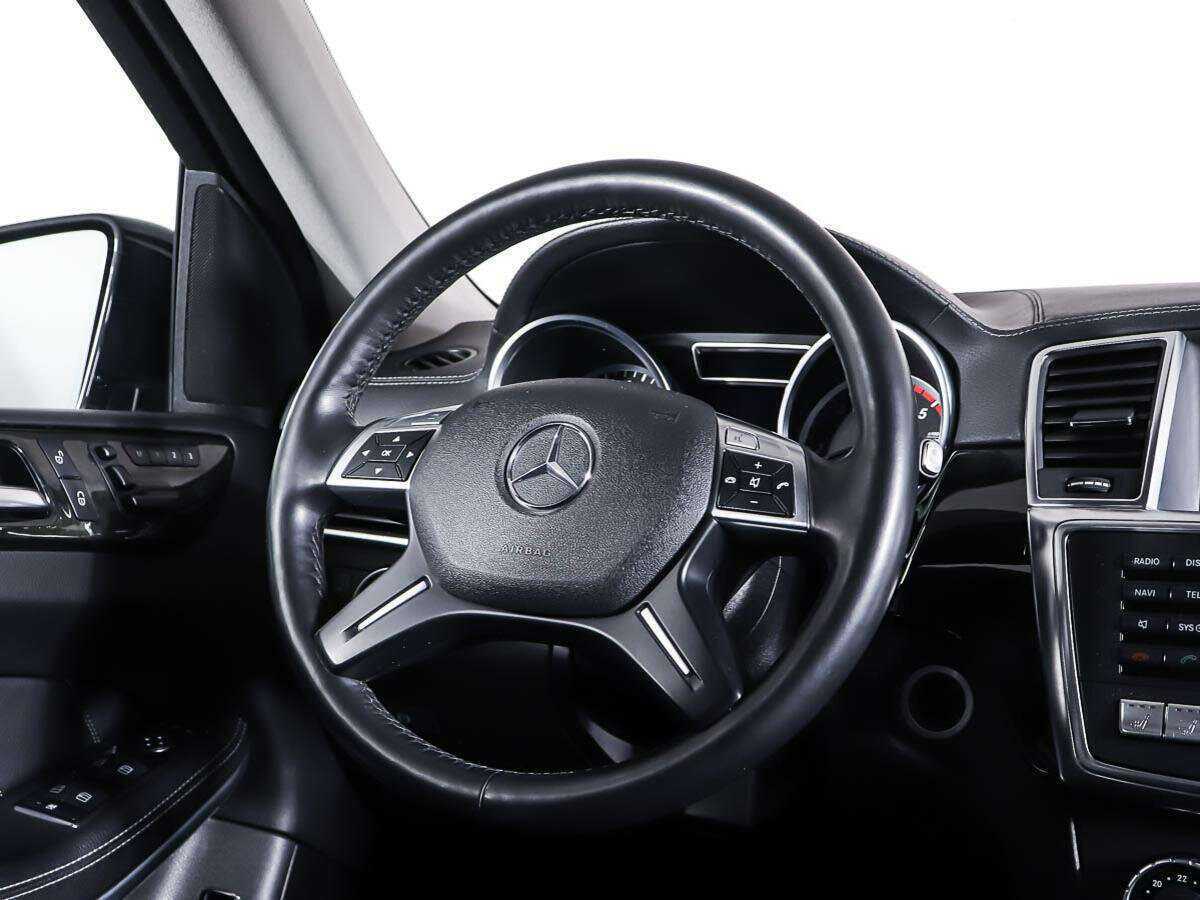 Mercedes-Benz GL-Класс 2013 года с пробегом. Фото: #14