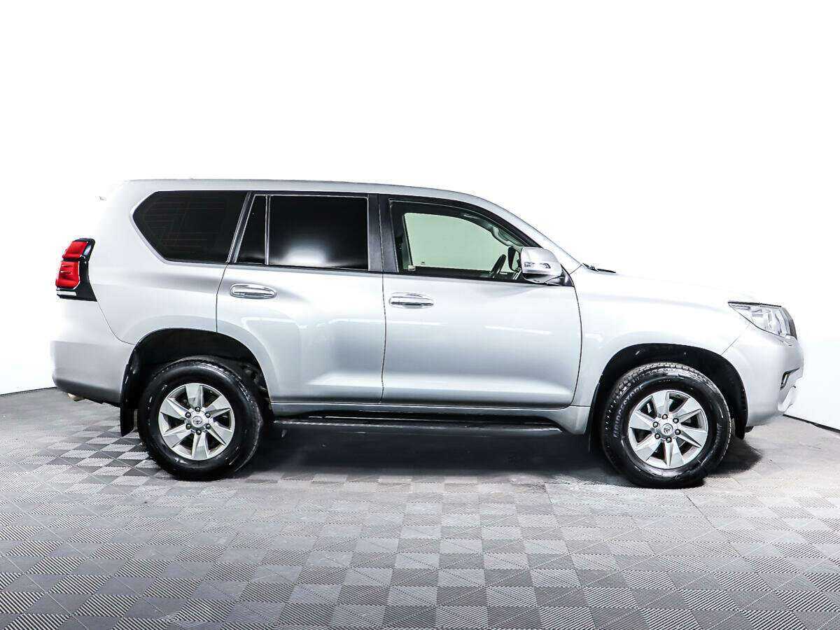 Toyota Land Cruiser Prado 2018 года с пробегом. Фото: #3