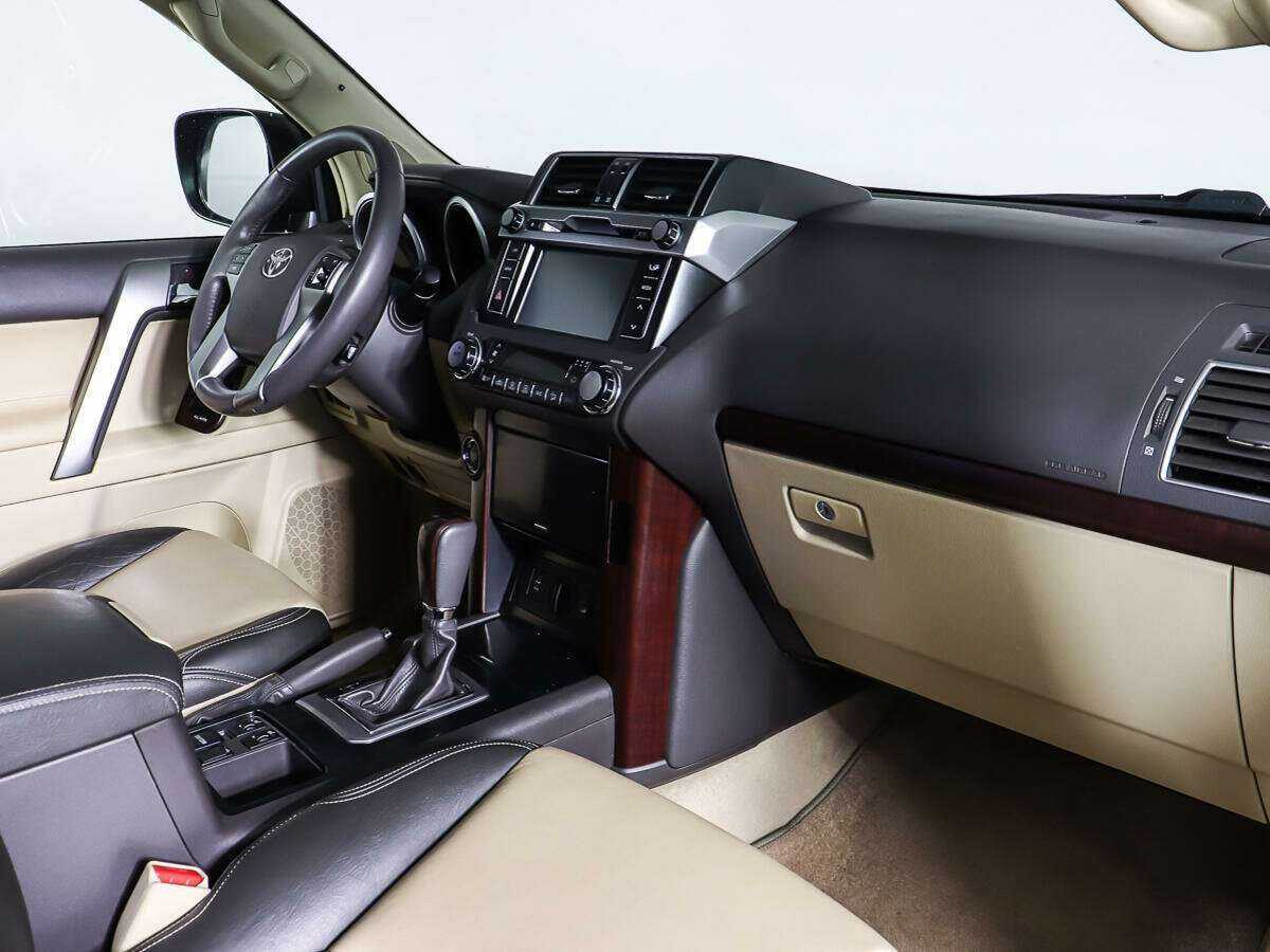 Toyota Land Cruiser Prado 2014 года с пробегом. Фото: #8