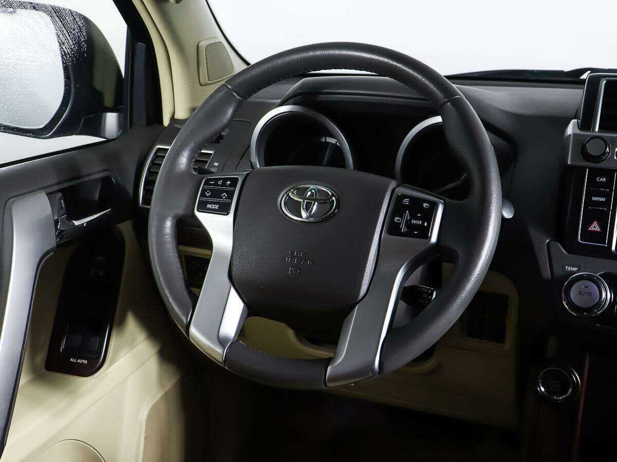 Toyota Land Cruiser Prado 2014 года с пробегом. Фото: #14