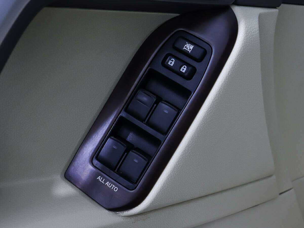 Toyota Land Cruiser Prado 2014 года с пробегом. Фото: #16