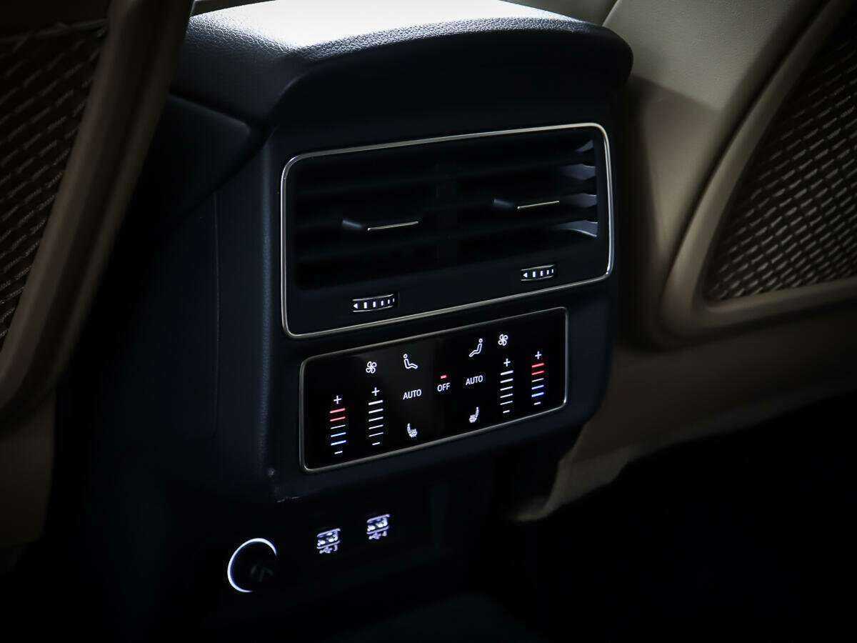 Audi Q8 2019 года с пробегом. Фото: #18