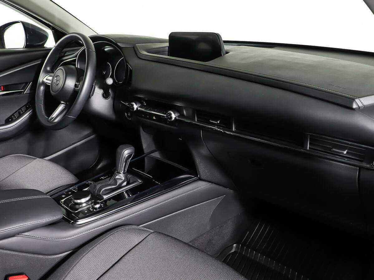 Mazda CX-30 2021 года с пробегом. Фото: #9