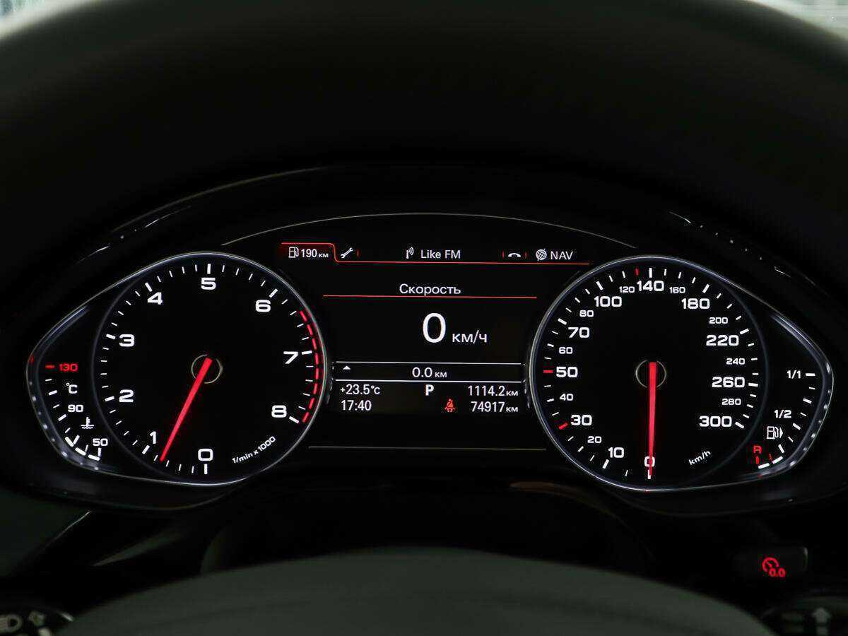 Audi A8 2016 года с пробегом. Фото: #14