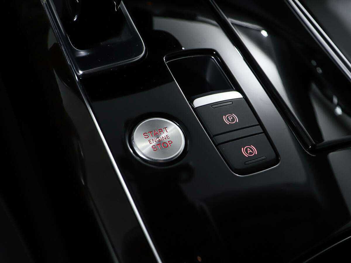 Audi A8 2016 года с пробегом. Фото: #23