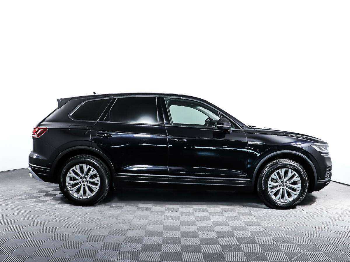 Volkswagen Touareg 2019 года с пробегом. Фото: #3