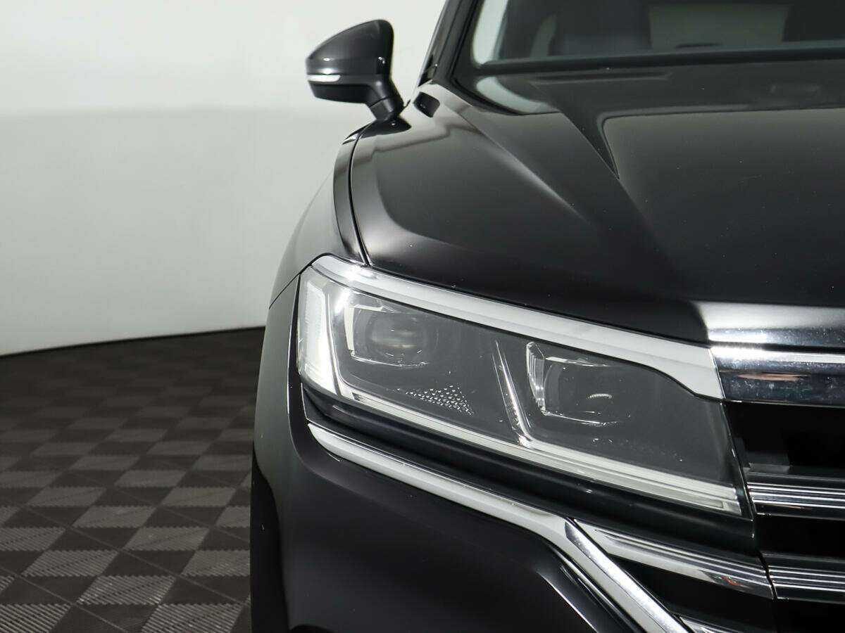 Volkswagen Touareg 2019 года с пробегом. Фото: #29