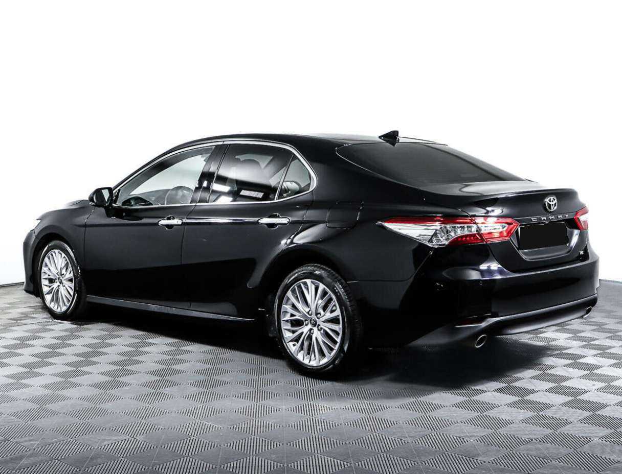 Toyota Camry 2019 года с пробегом. Фото: #6