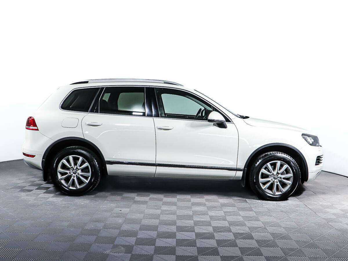Volkswagen Touareg 2010 года с пробегом. Фото: #3